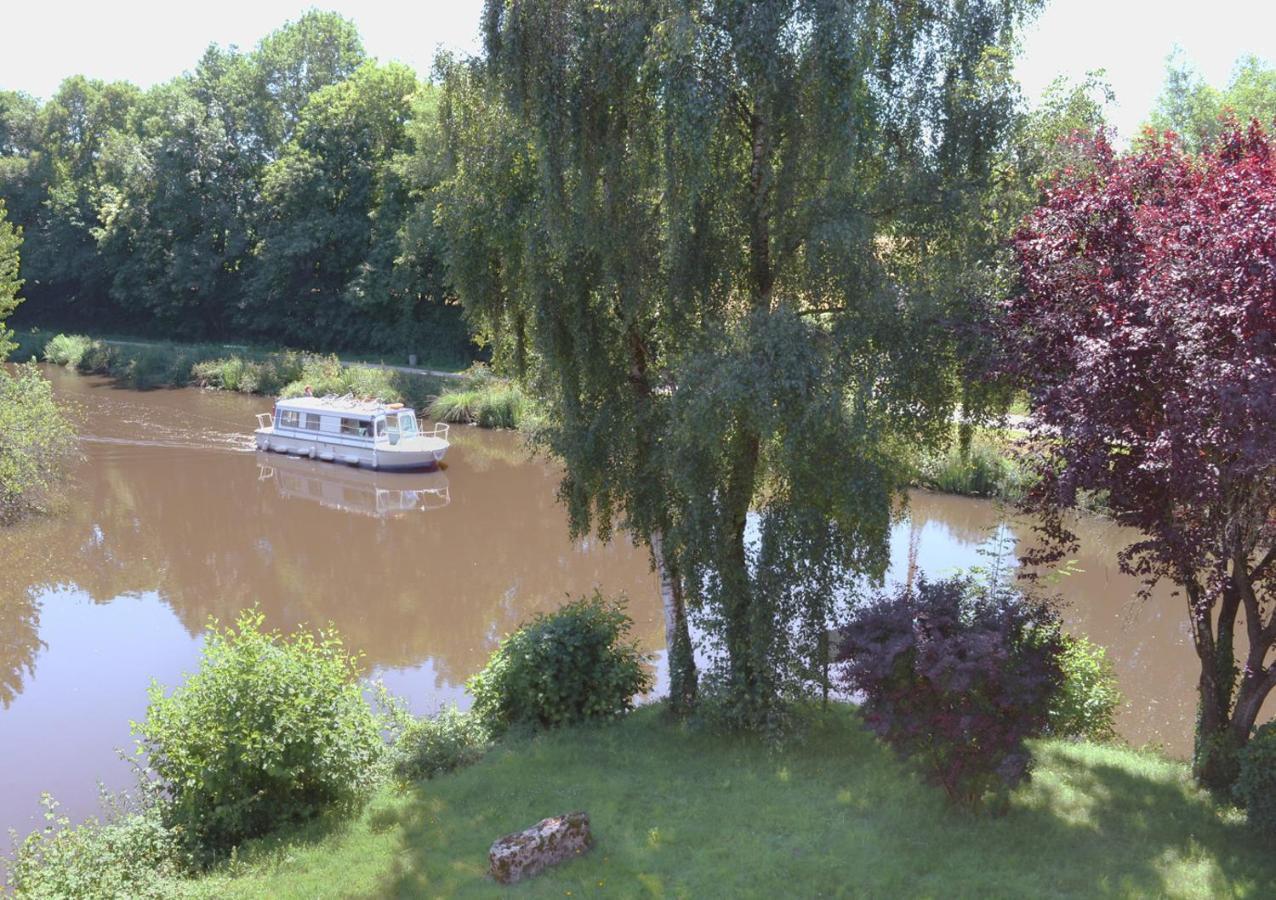 Le Moulin Du Mottay Bed & Breakfast Évran Exterior foto